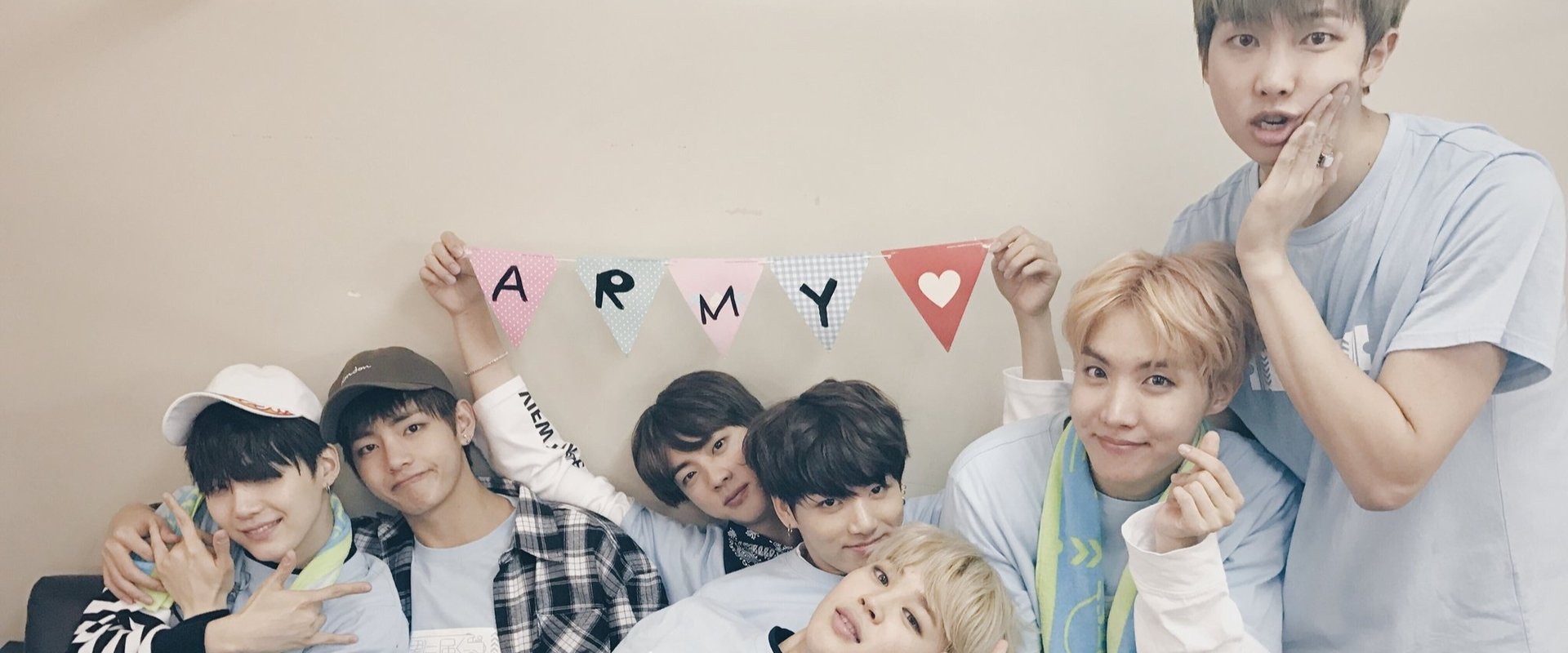 BTS Japan Official Fanmeeting Vol.3: Reaching You
