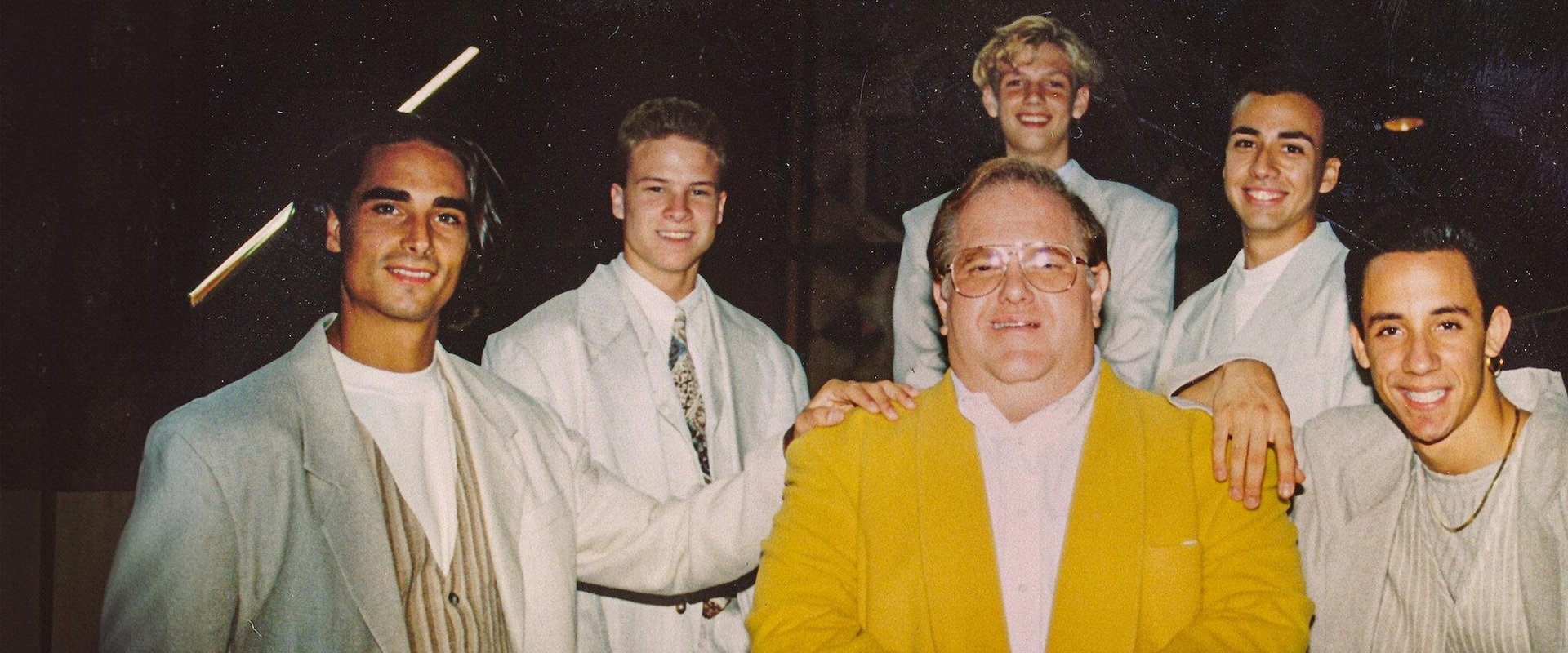 Lou Pearlman: Pop Müziğin Kirli Yüzü dizisi için arka plan görseli