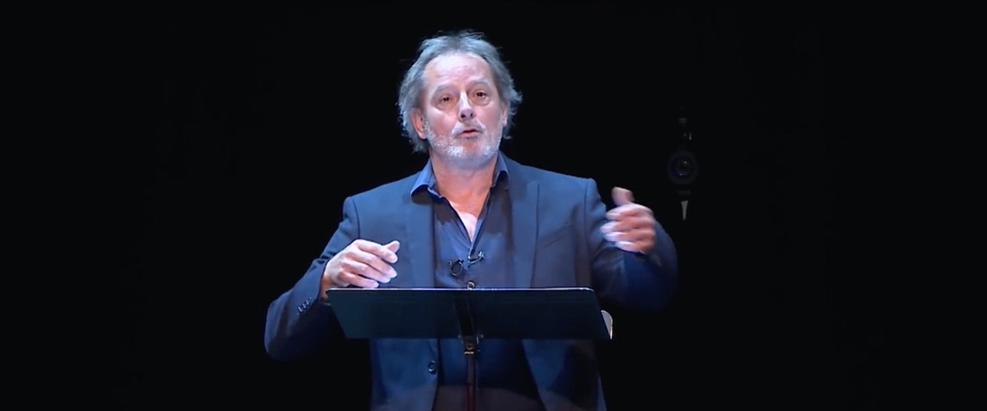 Christophe Alévêque : le trou noir's banner image