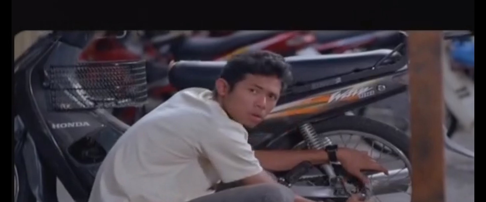 Lu Pikirlah Sendiri De Movie's banner image
