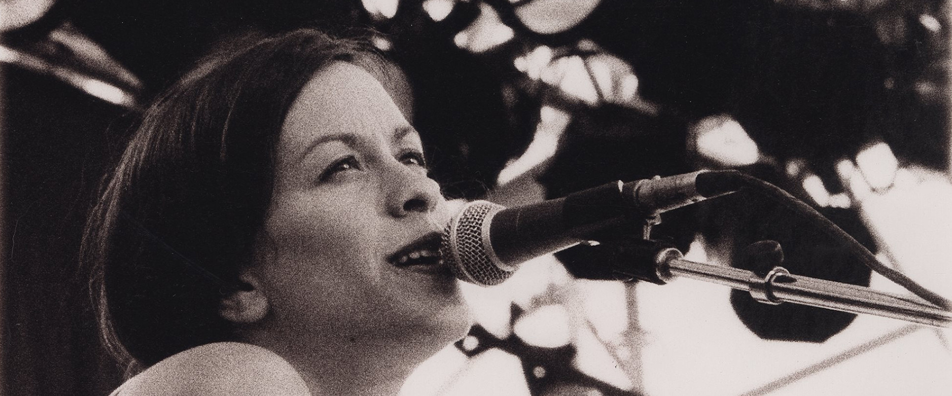 Alanis Morissette: Tibetan Freedom Concert's banner image