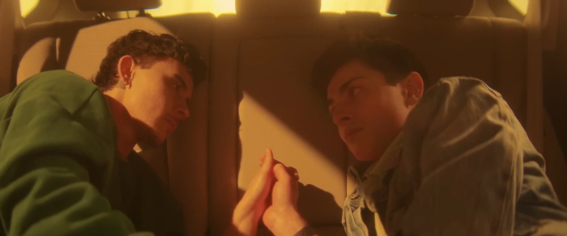 Don't Leave Yet's banner image