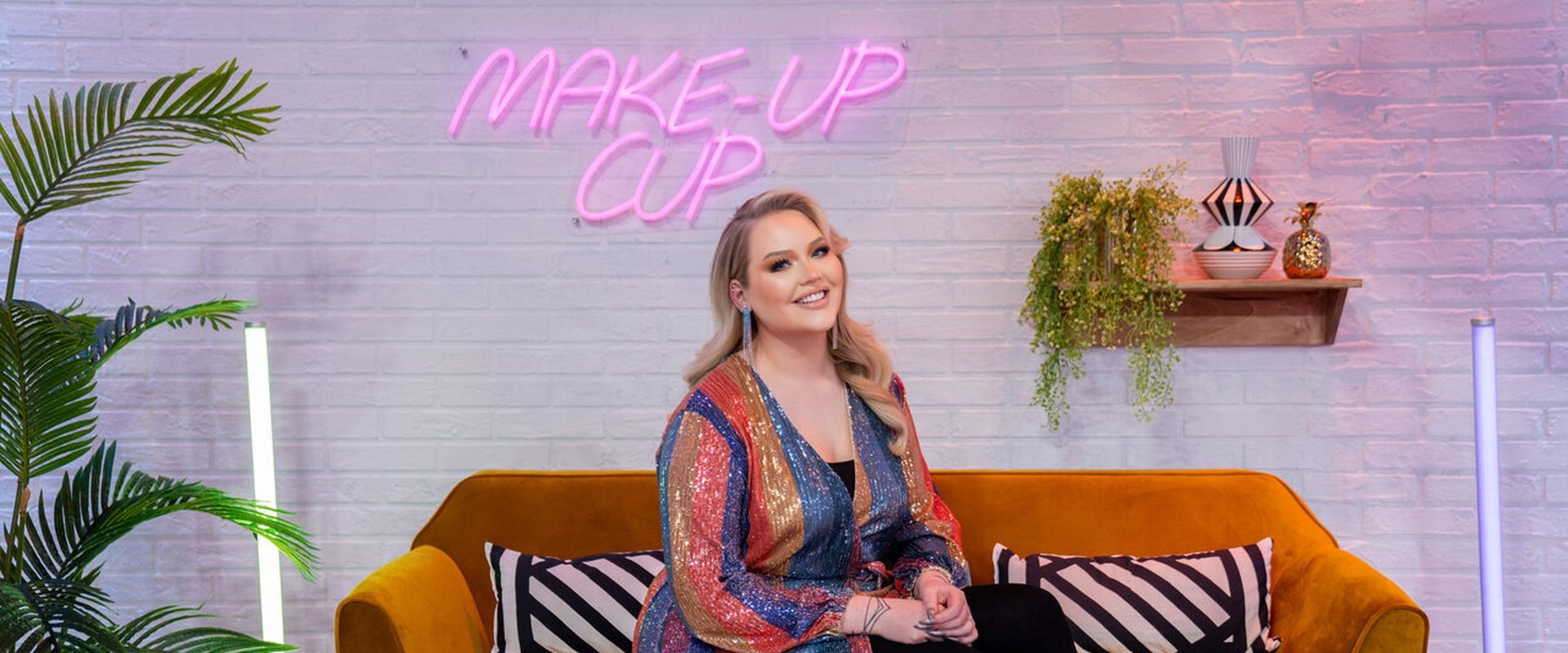Make-up Cup