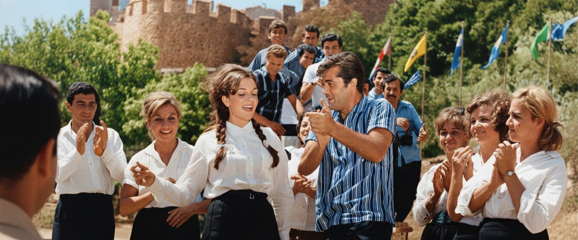 Boğaziçi Şarkısı's banner image