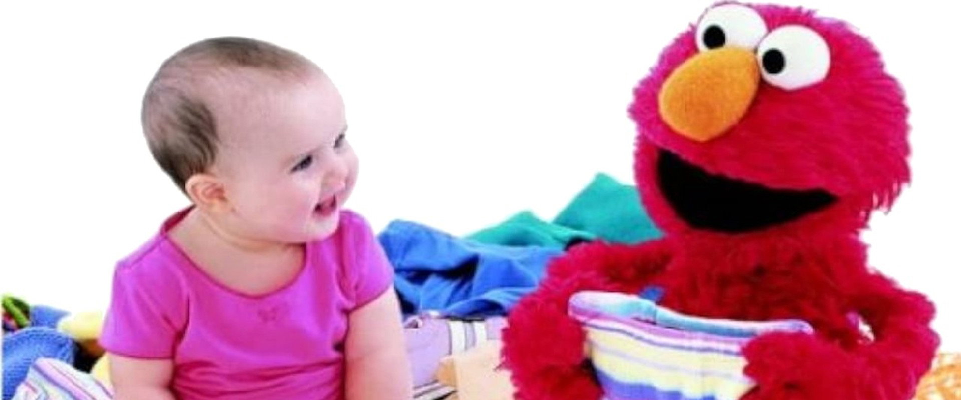 Elmo's World: Family Feature (Starring Elmo and Friends!)'s banner image