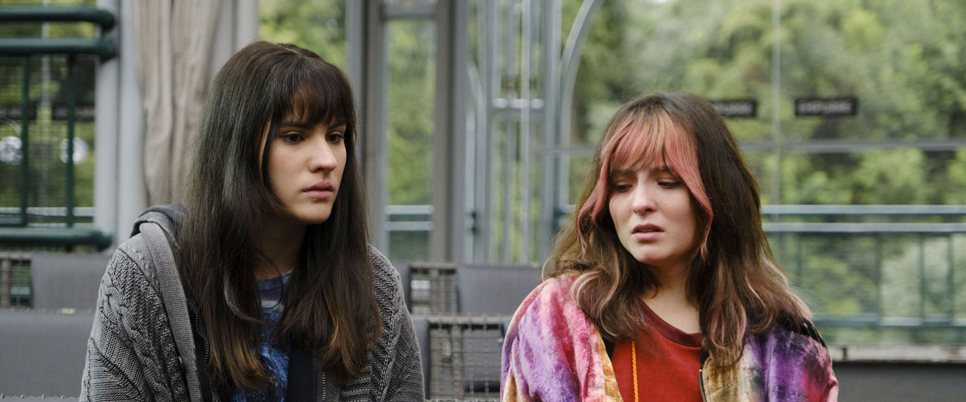 Traição Entre Amigas