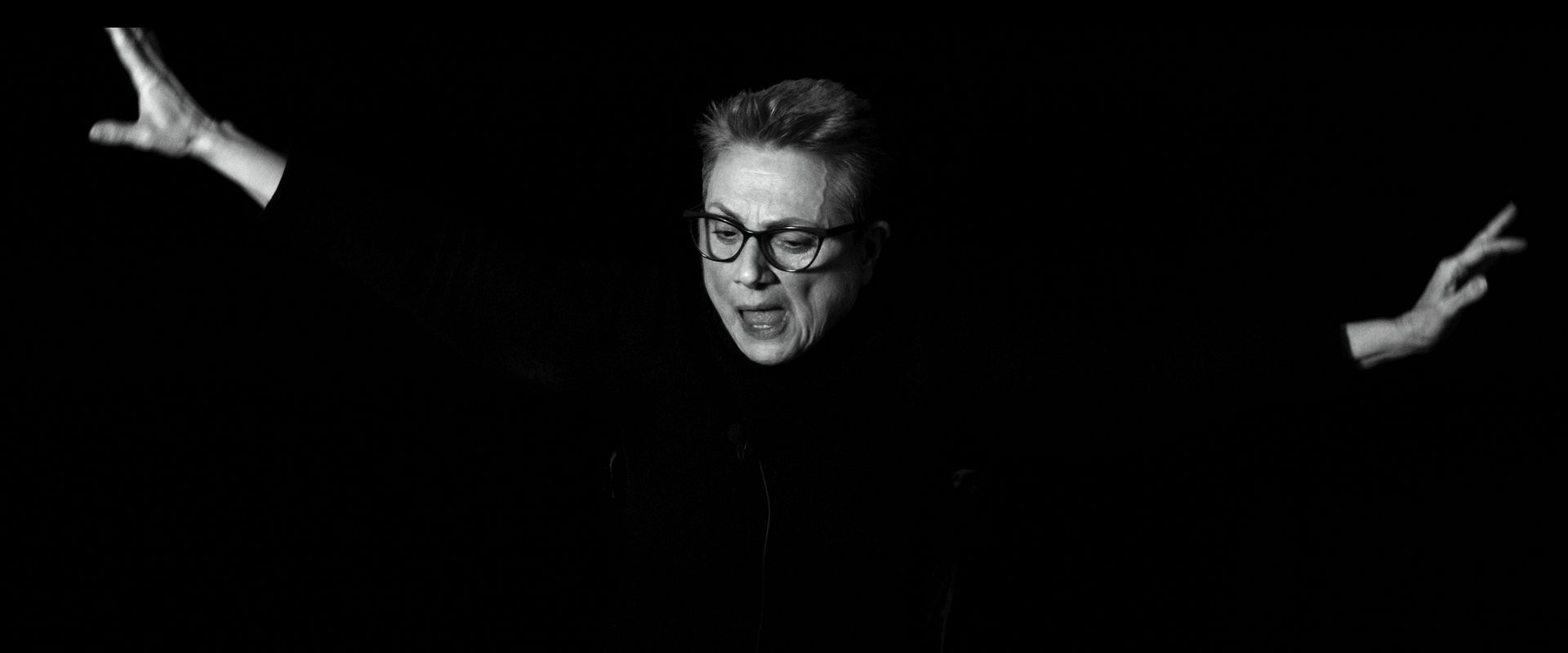 Έμμονες Ώρες στον Τόπο της Πραγματικότητας