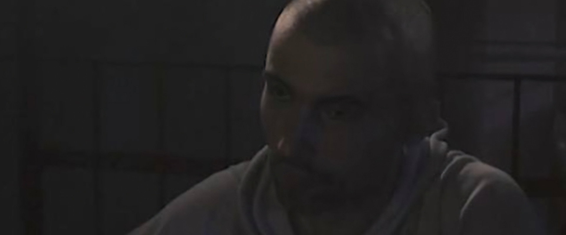 3 păzește's banner image