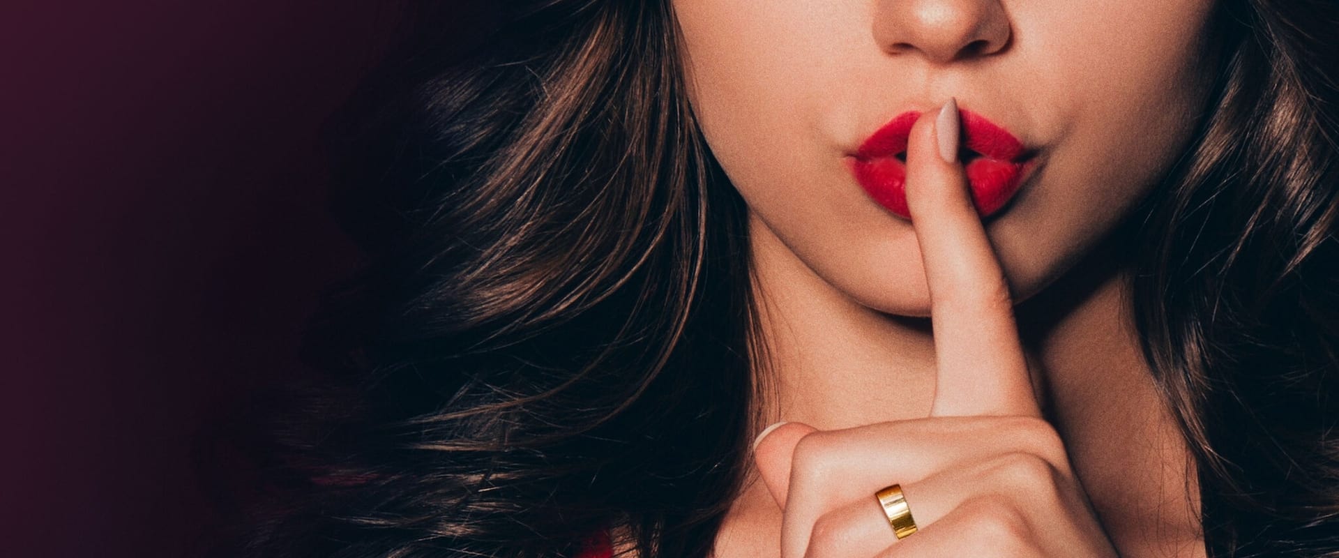 Ashley Madison: Seks, Yalanlar ve Skandal dizisi için arka plan görseli