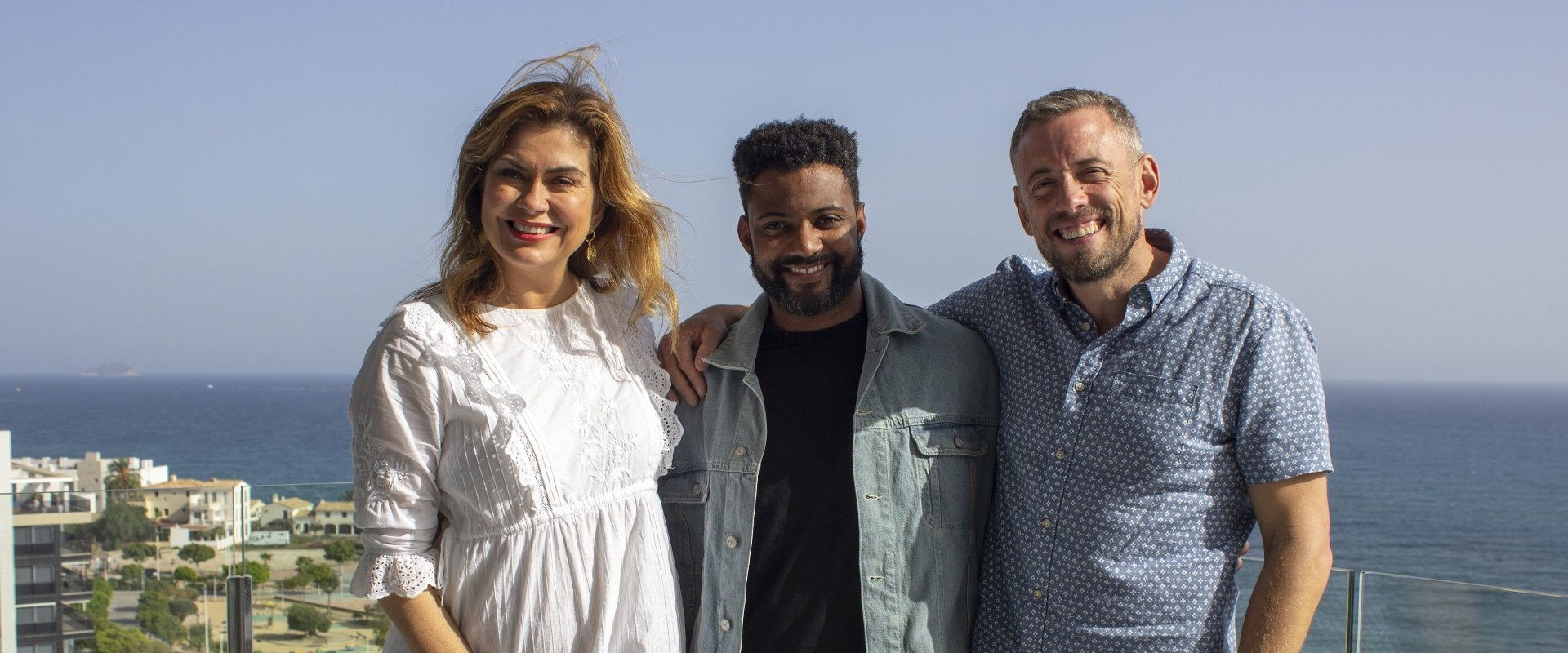 Sunshine Getaways with Amanda Lamb