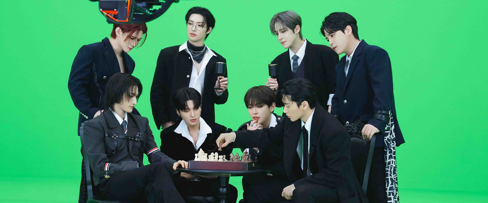 ATEEZ VR CONCERT : LIGHT THE WAY's banner image