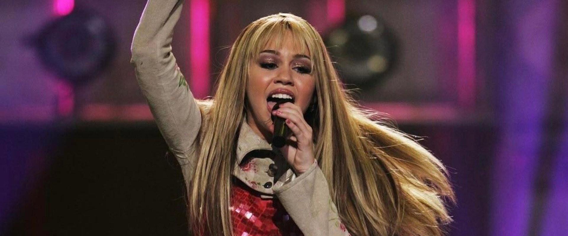 Hannah Montana Live's banner image
