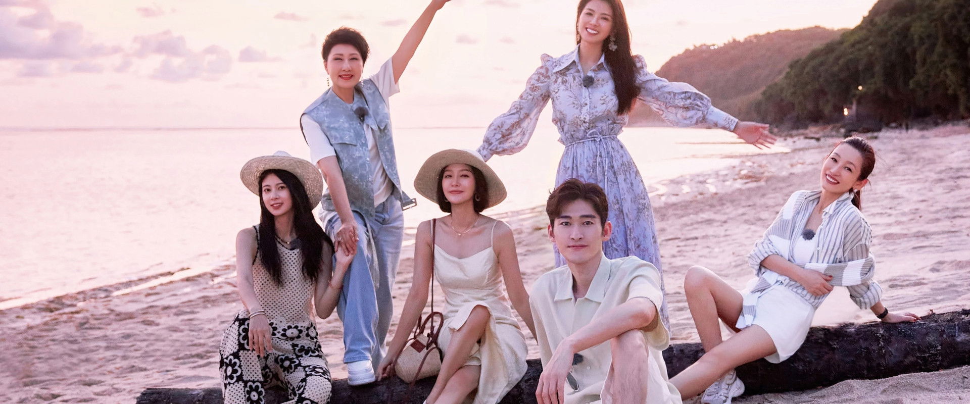 Divas Hit The Road · Good Friends