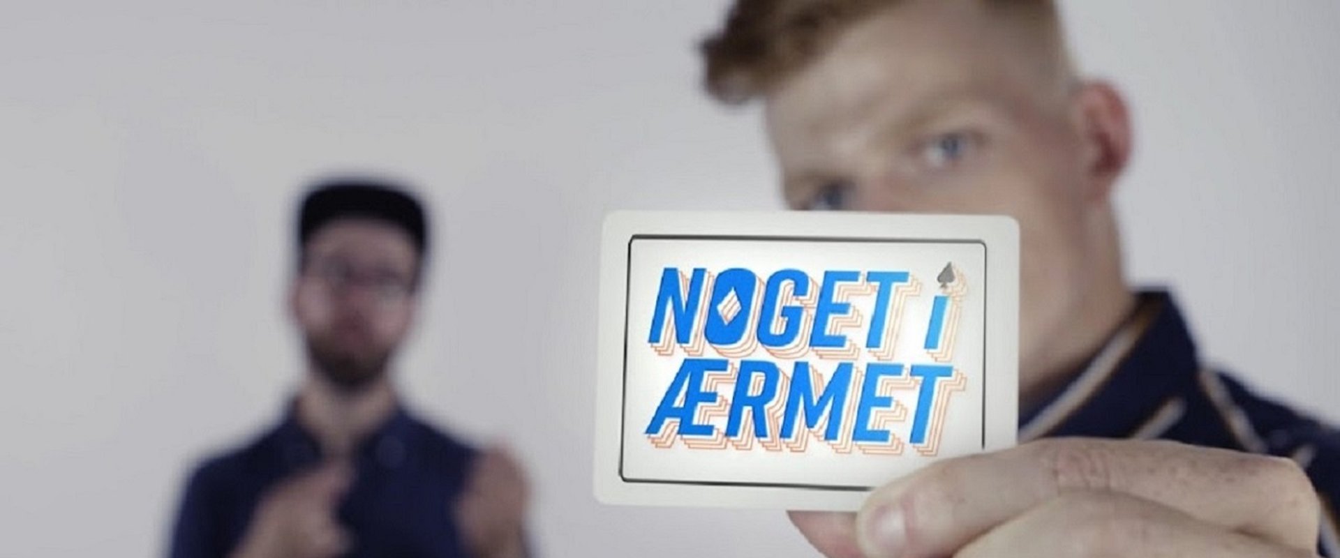 Noget i ærmet