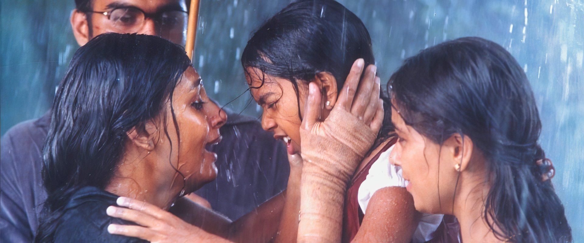 Kannathil Muthamittal