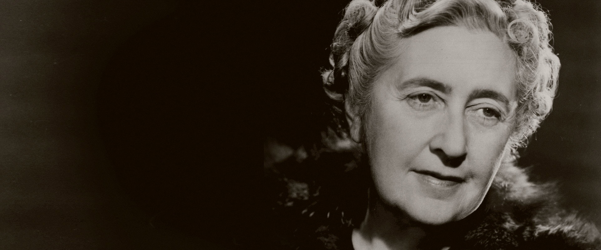 Agatha Christie - Unfinished Portrait's banner image