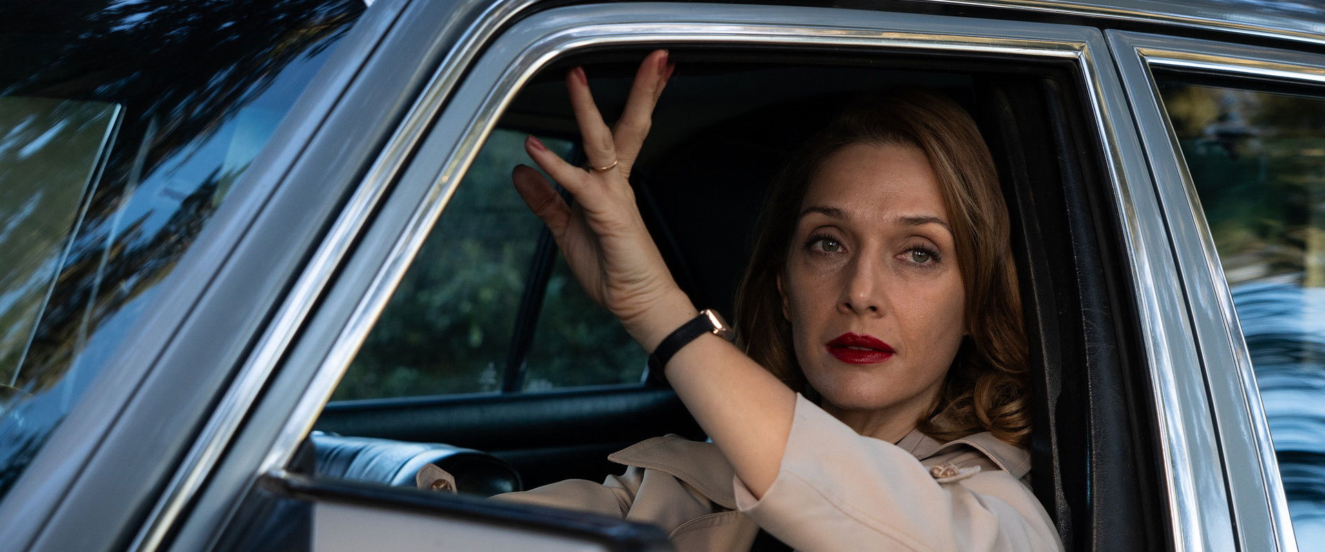 WOMAN UNCHAINED's banner image