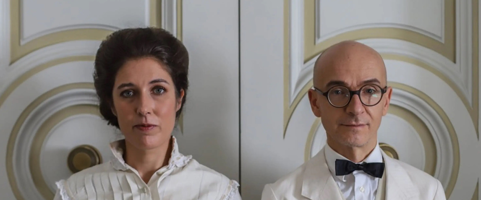 Amores brujos's banner image