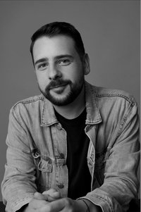 Profile of Ricardo Avilés