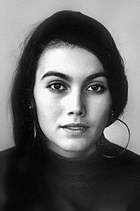 Profile of Emmylou Harris