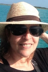 Profile of Denise Camargo