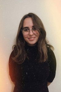 Profile of Mariana Pereira