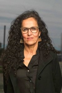 Profile of Laura Bari