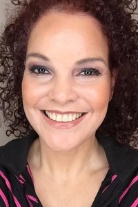 Profile of Flávia Moreira