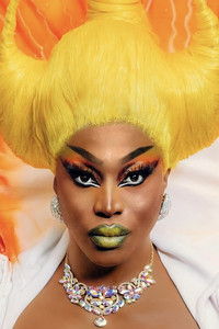 Profile of Sapphira Cristál