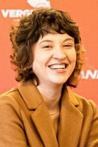 Profile of Juliana Soares