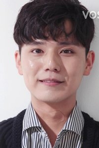 Profile of Lee Dong Gil