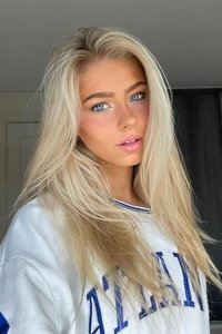 Profile of Danique Hosmar