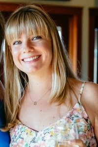 Profile of Freya Krasnow