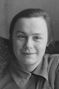 Profile of Zoya Tulubyeva