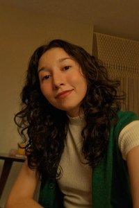 Profile of Lívia de Castro