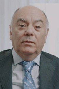 Profile of Cosmo Buono