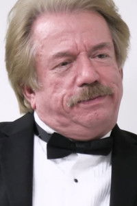 Profile of Steve Crawford