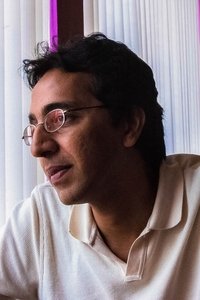 Profile of Ravi L. Bharwani