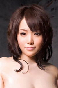 Profile of Momoe Mochida