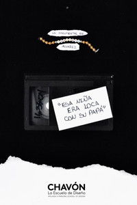 Poster for "Esa niña era loca con su papá"