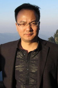 Profile of Weng Liangping