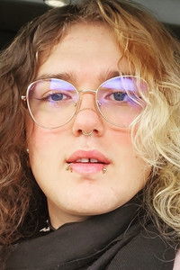 Profile of Yuna Hoch