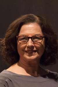 Profile of Bia Junqueira