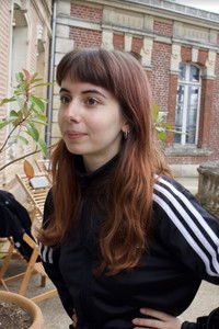 Profile of Léonie Carrot