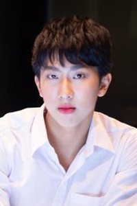 Profile of Donut Patipat Chaipornkaew