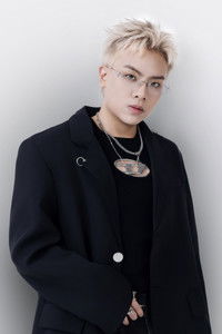 Profile of Hứa Kim Tuyền