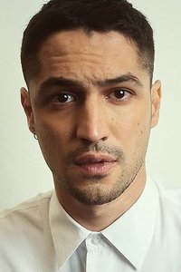 Gabriel Leone
