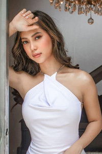 Profile of Alona Navarro