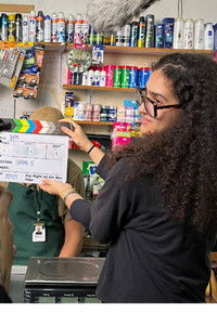 Profile of EVELYN LIMA