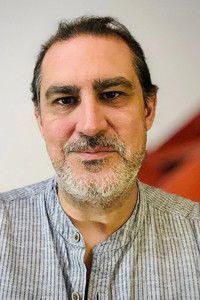 Profile of Raúl de Torres